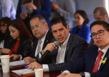 Avala Ernesto Núñez sancionar producción y distribución de vapeadores, y el uso ilícito de fentalino