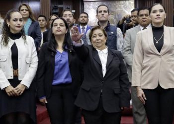 Congreso del Estado toma protesta a Presidenta Municipal Sustituta de Cotija