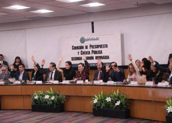 Aprobado en Comisión dictamen del Presupuesto de Egresos de la Federación 2025 por 9 billones 302 mil 015 millones 800 mil pesos