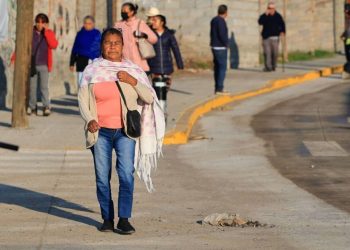 Gobierno de Alfonso Martínez entrega nueva calle con pavimentación integral al poniente
