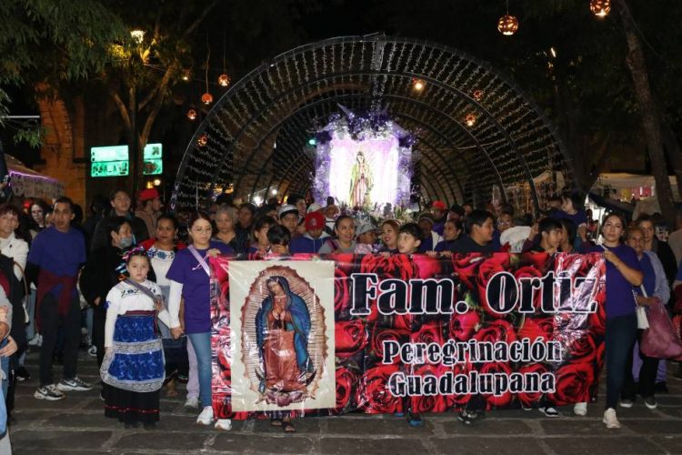 Eres la Reyna y emperatriz de todo México y del Mundo entero. Eres Ortiz. El apellido Ortiz es por los hermanos que unían a la familia