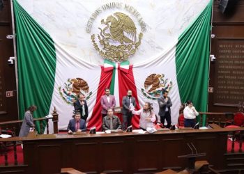 Remite 76 Legislatura minuta en materia Anticorrupción y Administrativa al Ejecutivo Estatal para su publicación en el POE