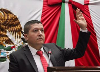 Se manifiesta Vicente Gómez Núñez a favor de personas egresadas de las Universidades para el Bienestar Benito Juárez