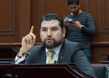 Octavio Ocampo reitera su compromiso con la comunidad migrante de Michoacán, expresando preocupación por las amenazas de deportaciones