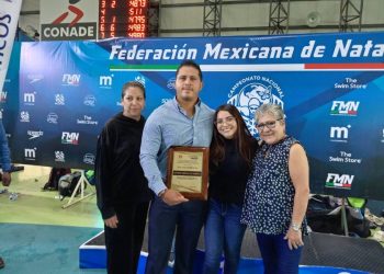 Recibe Arturo Menchaca Barrera, reconocimiento a su exitosa trayectoria deportiva