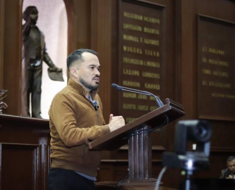 Claudia Sheinbaum: 100 días viento en popa, Hugo Rangel