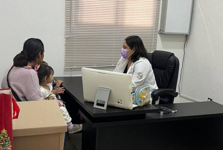 Ofrece Vanhe Caratachea servicios médicos familiares gratuitos