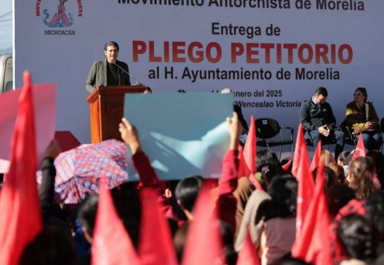 Alfonso Martínez refrenda su apoyo a Antorcha Campesina