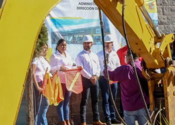Humberto Jiménez, da banderazo de arranque de obra en la casa de la cultura y marca el inicio del Centro Multidisciplinario en Los Reyes