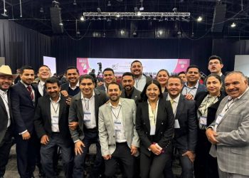Presidentes municipales del PRDM acuden a encuentro con Presidenta de México