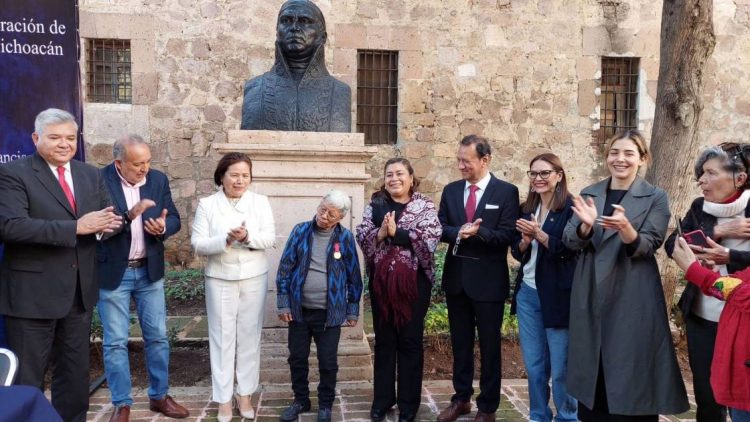 La Revolución de las ideas debe ir acompañada de un periodismo libre: Brissa Arroyo