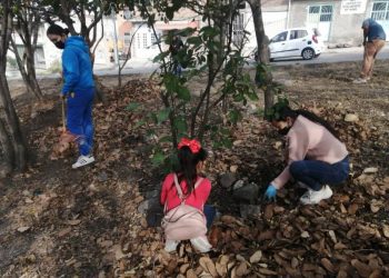 Vecinos de la colonia 3 de agosto se suman a jornada de limpieza del Gobierno de Morelia
