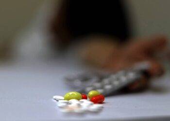 Evita auto-medicarte ante síntomas de enfermedades respiratorias y acude al médico