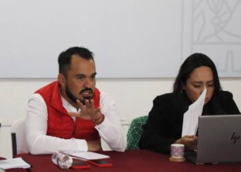 Hugo Rangel atiende demandas del sector transportista en Michoacán