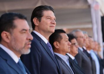 Asiste Alfonso Martínez a nombramiento de nuevo Comandante de XXI Zona Militar