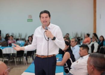 Liderazgos reconocen el trabajo de Alfonso Martínez