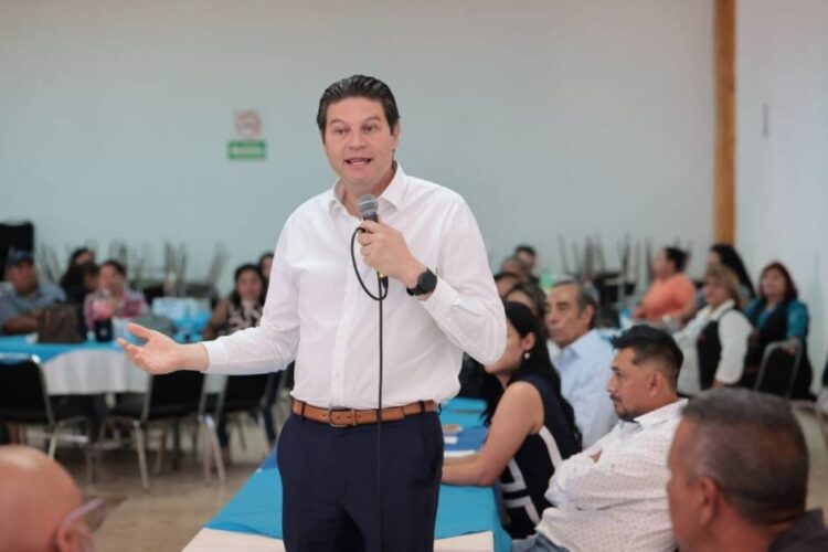 Liderazgos reconocen el trabajo de Alfonso Martínez