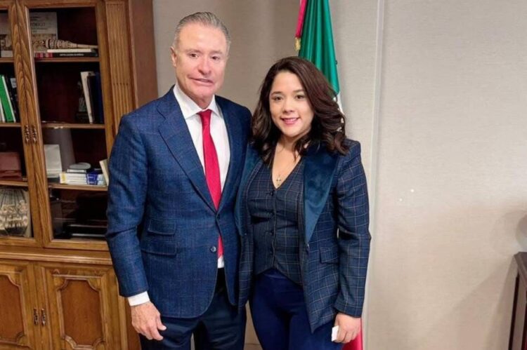 Gestiona Xóchitl Ruiz González becas para que jóvenes puedan estudiar en España