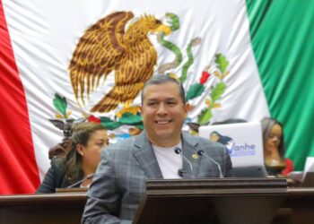 Valencia el golpeador a sueldo de la corrupción: JC Barragán