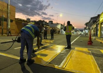 Avanzan trabajos de balizamiento en Zacapu, habrá mayor seguridad vial: Mónica Valdez
