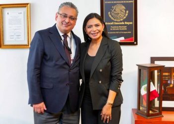 Araceli Saucedo se reúne con el Presidente del Colegio Nacional del Notariado, acuerdan cerrar filas en pro de los municipios