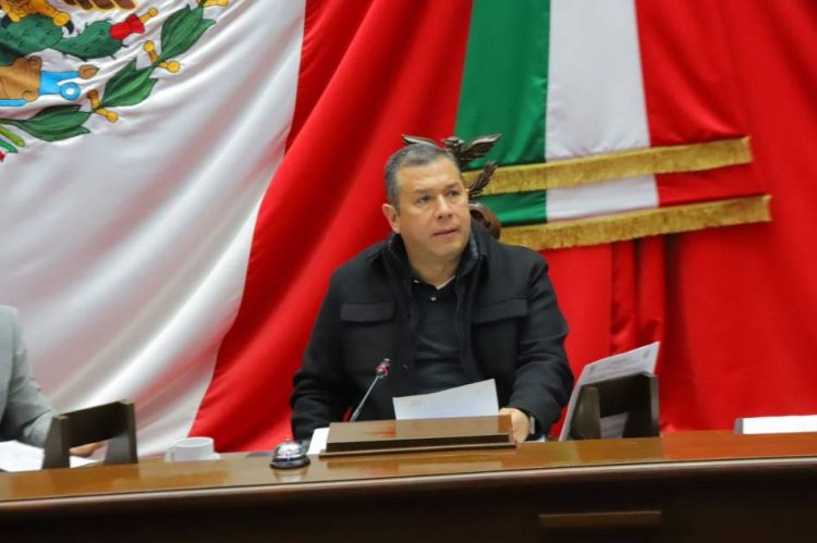 Presenta Juan Carlos Barragán iniciativa para proteger a niñas, niños y adolescentes