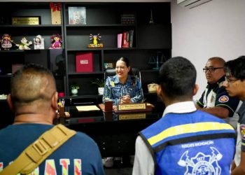 Gobierno de Zacapu apoyará en todo a bomberos, quienes son clave para el bienestar de la población: Mónica Valdez