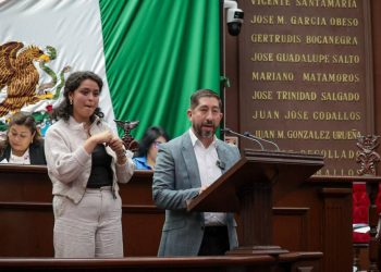 Propone Diputado Abraham Espinoza incluir la Lengua de Señas Mexicana en las escuelas de Michoacán 