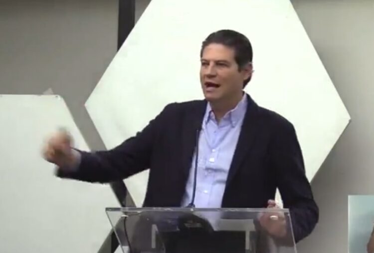 Alcalde de Morelia acusa a medios de lucrar con tragedia: “son buitres que buscan sacar raja política”