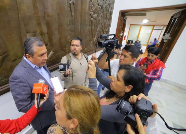 Barragán impulsa reforma para eliminar el delito de ataques al honor