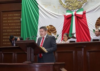Vicente Gómez presenta iniciativa para incorporar operación de Comedores Comunitarios Gratuitos