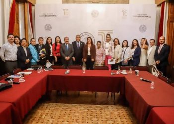 Atiende Fabiola Alanís demandas de comunidades académica y administrativa de la UMSNH