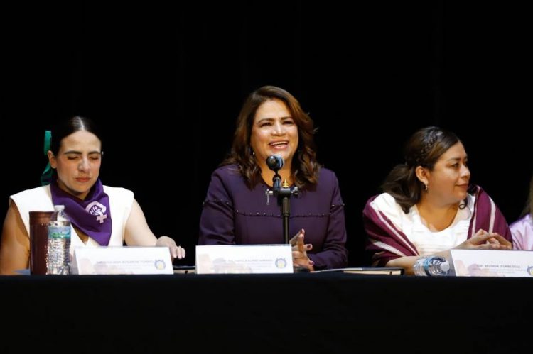 Mujeres suemistas en defensa de sus derechos laborales