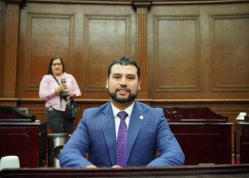 Octavio Ocampo respalda reforma que prohíbe a deudores alimentarios en el servicio público