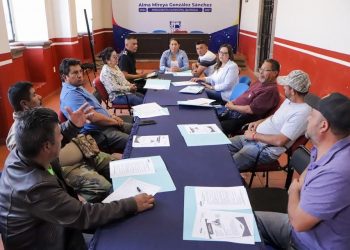 Refuerza Quiroga su compromiso con la comunidad migrante