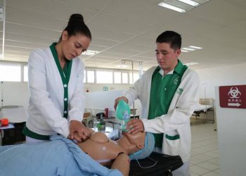 Inician prácticas clínicas más de 2 mil estudiantes de Enfermería del Conalep