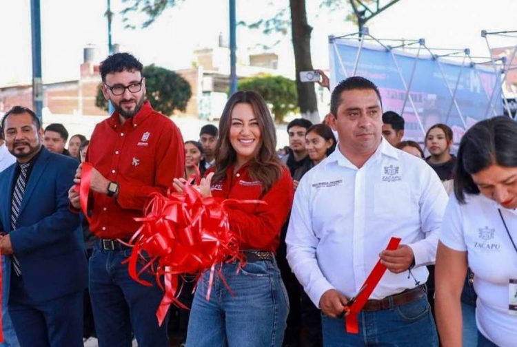 Expo Unis 2025 se pone en marcha en Zacapu, se apuesta por la educación como herramienta de transformación y oportunidad para los jóvenes: Mónica Valdez