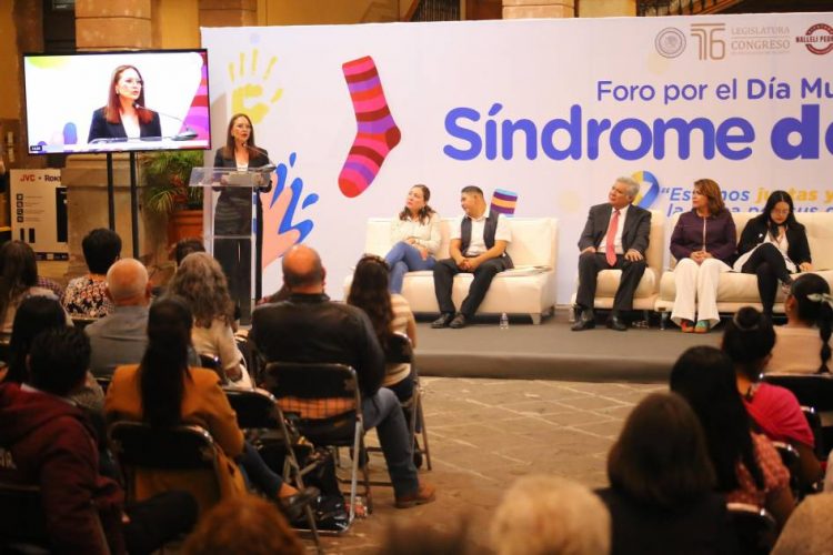 Reitera Nalleli Pedraza compromiso en la lucha por los derechos de las personas con síndrome de Down