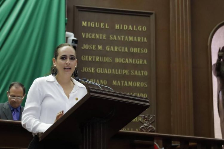 Promueve Diputada del PVEM, Sandra Arreola reducir el uso de papel y utilizar la firma electrónica en el Congreso de Michoacán 