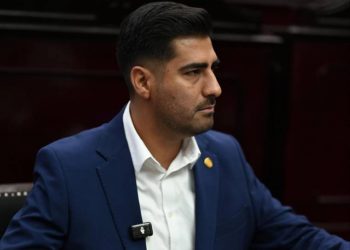 La chamba es gobernar, no enfocarse en el 27: Poncho Chávez