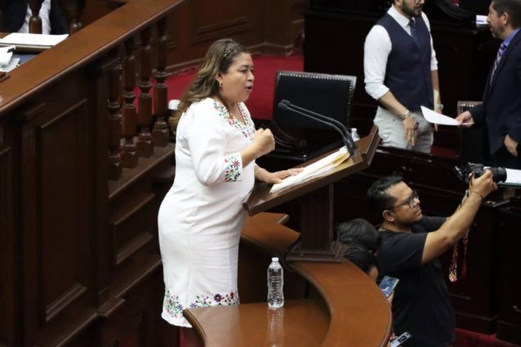 Exhorta Congreso del Estado a los ayuntamientos para que cumplan con la paridad de género en sus funcionarios