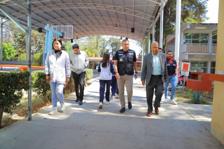 Échale una Mano a las Escuelas fortalece la educación: JC Barragán