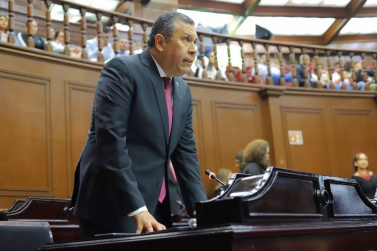 No al despojo, Barragán exige pago justo por tierras expropiadas para segundo anillo periférico de Morelia