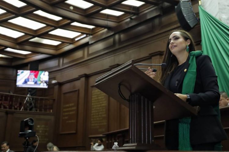 Propone Sandra Arreola sancionar por igual la tentativa de feminicidio y el feminicidio en Michoacán