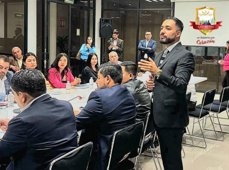 Humberto Jiménez gestiona recursos para obras y acciones que generen desarrollo en Los Reyes y municipios perredistas