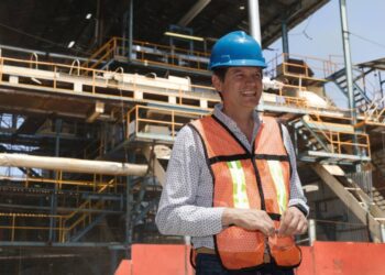 Visita Alfonso Martínez ingenio de azúcar en Santa Clara, Tocumbo