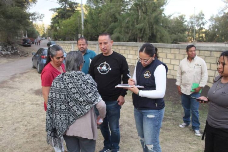 Pone en marcha Julio César Conejo programa de atención médica a mujeres embarazadas y adultos mayores
