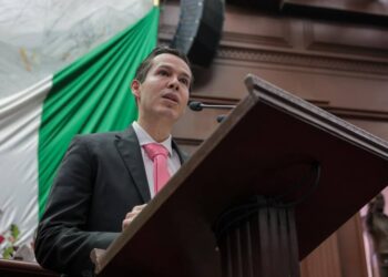 Impulsa Alfredo Anaya acuerdo para garantizar gestión sustentable del agua en Michoacán