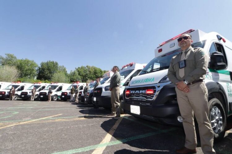 Recibe IMSS Michoacán 32 nuevas ambulancias