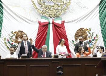 Reconoce 76 Legislatura el término Gobernadora en Constitución Michoacana